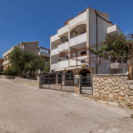 Holiday Home Krishto تروغير المظهر الخارجي الصورة