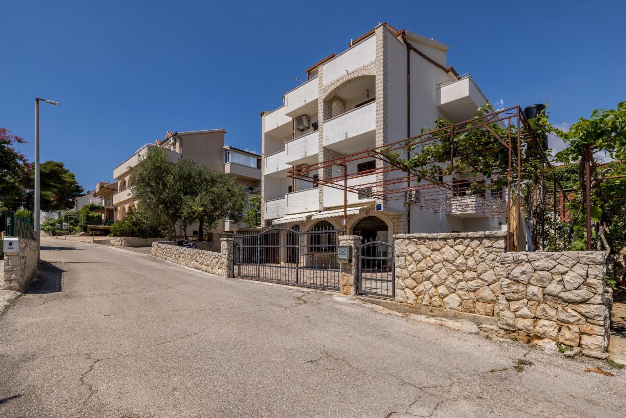 Holiday Home Krishto تروغير المظهر الخارجي الصورة