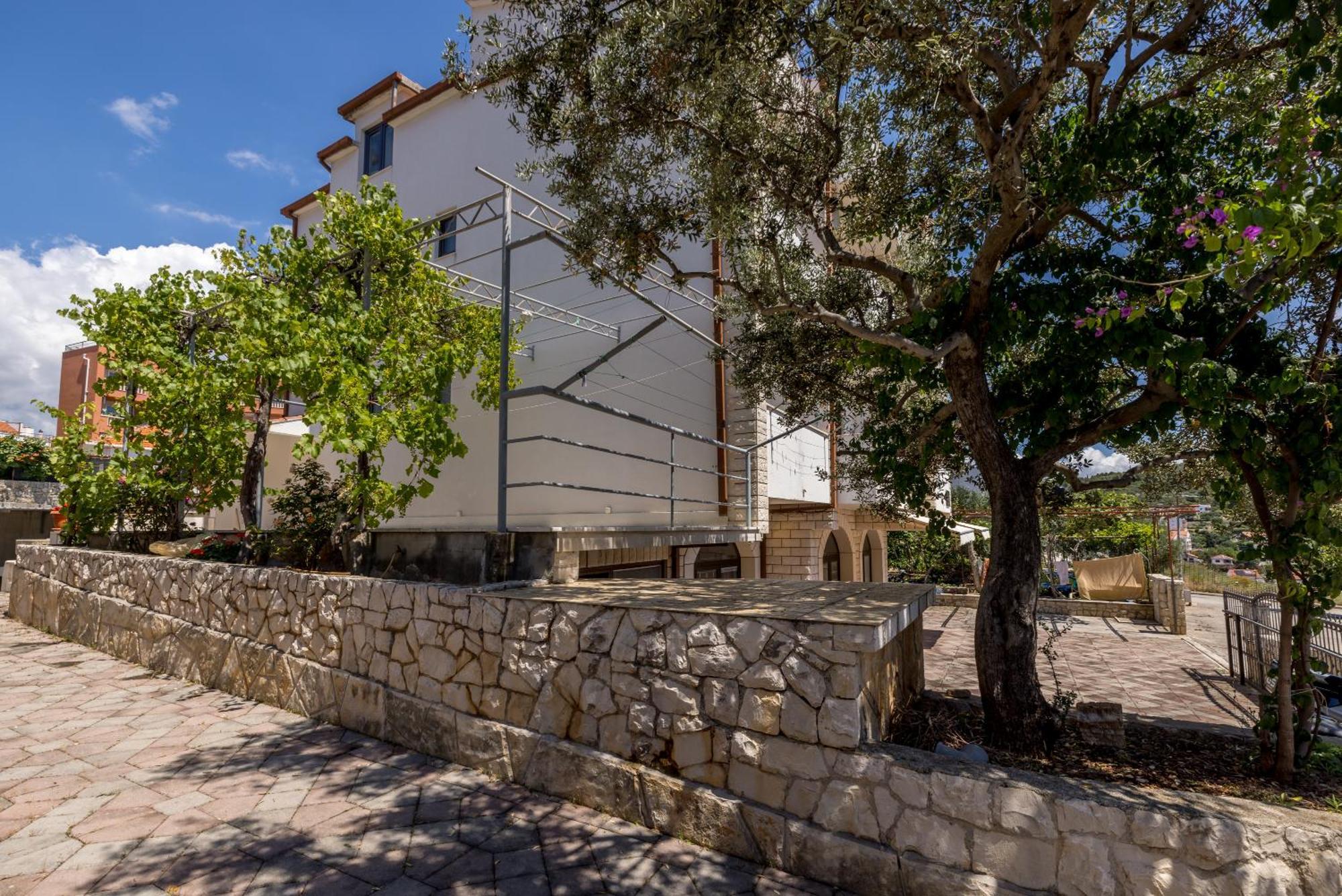 Holiday Home Krishto تروغير المظهر الخارجي الصورة