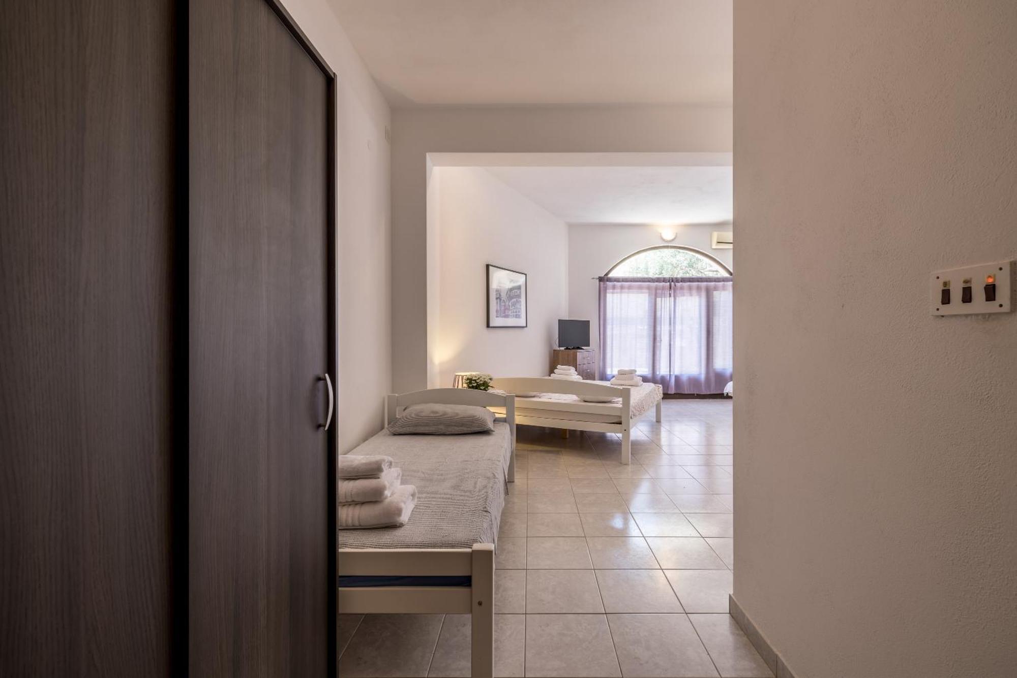 Holiday Home Krishto تروغير المظهر الخارجي الصورة