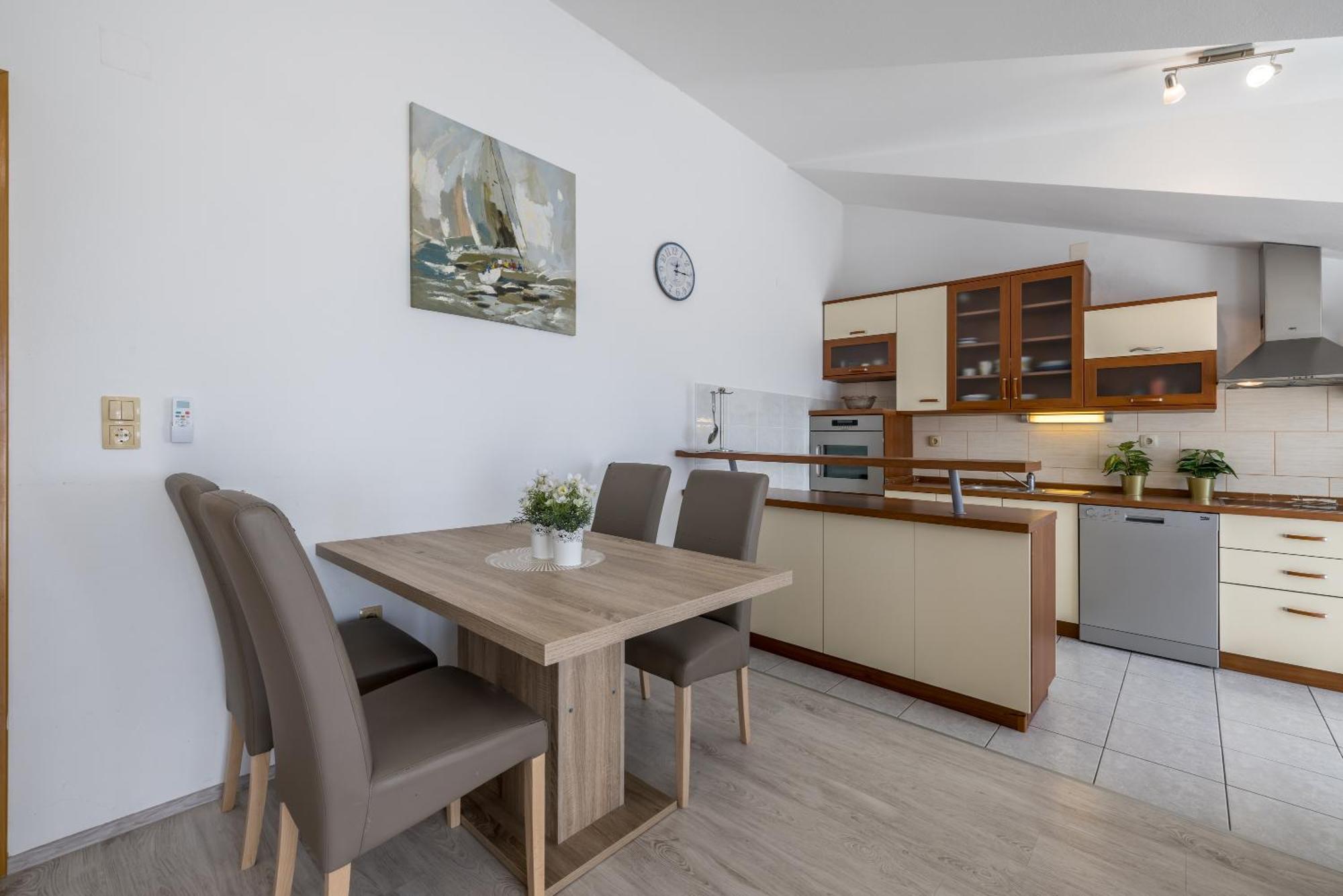 Holiday Home Krishto تروغير المظهر الخارجي الصورة