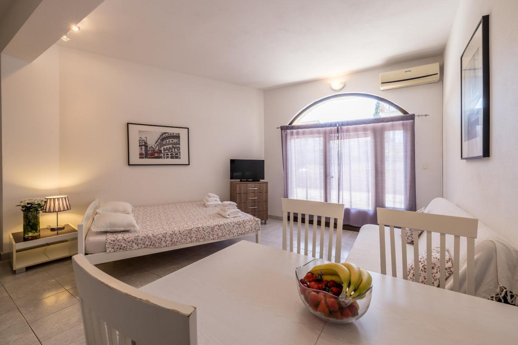 Holiday Home Krishto تروغير المظهر الخارجي الصورة