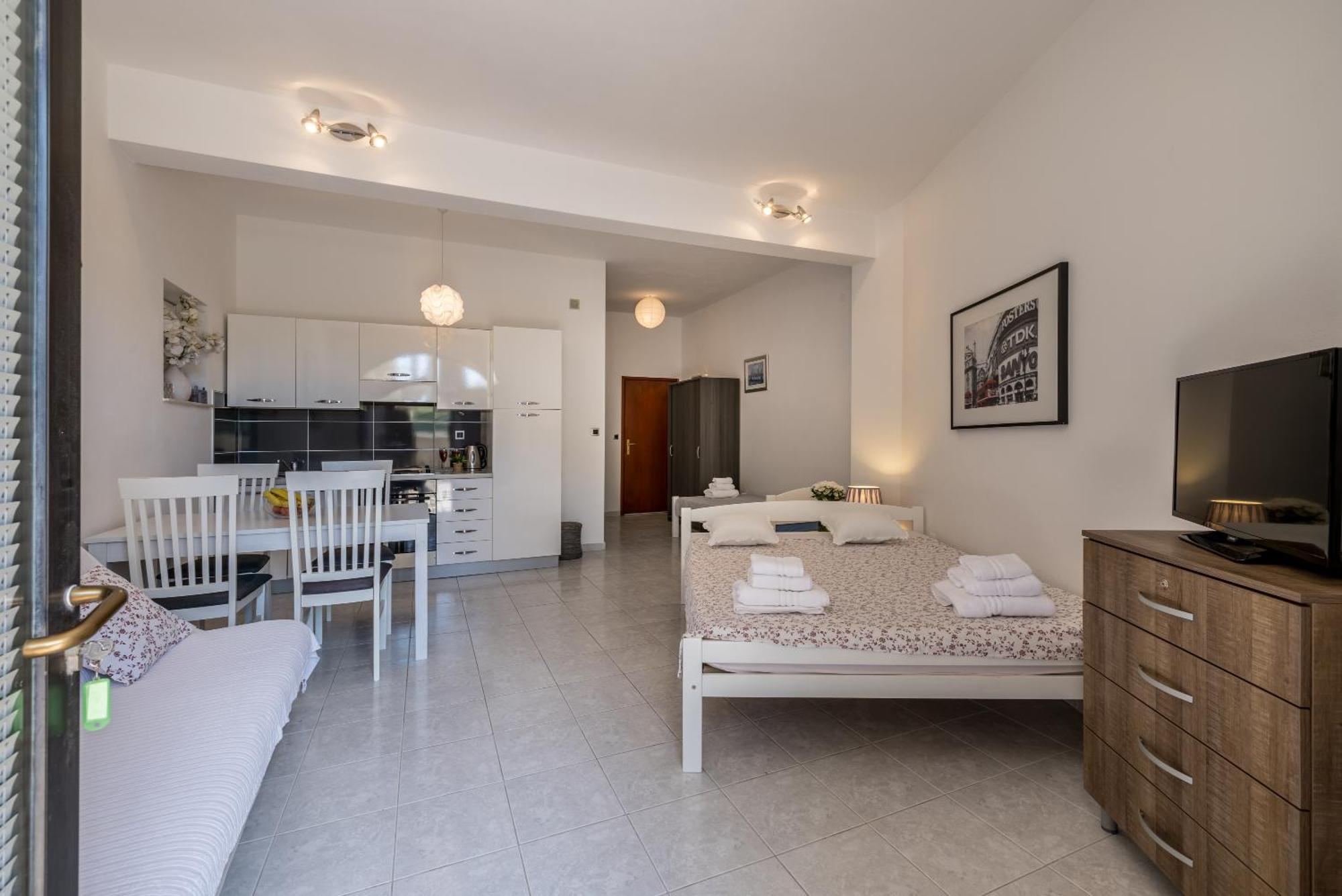 Holiday Home Krishto تروغير المظهر الخارجي الصورة