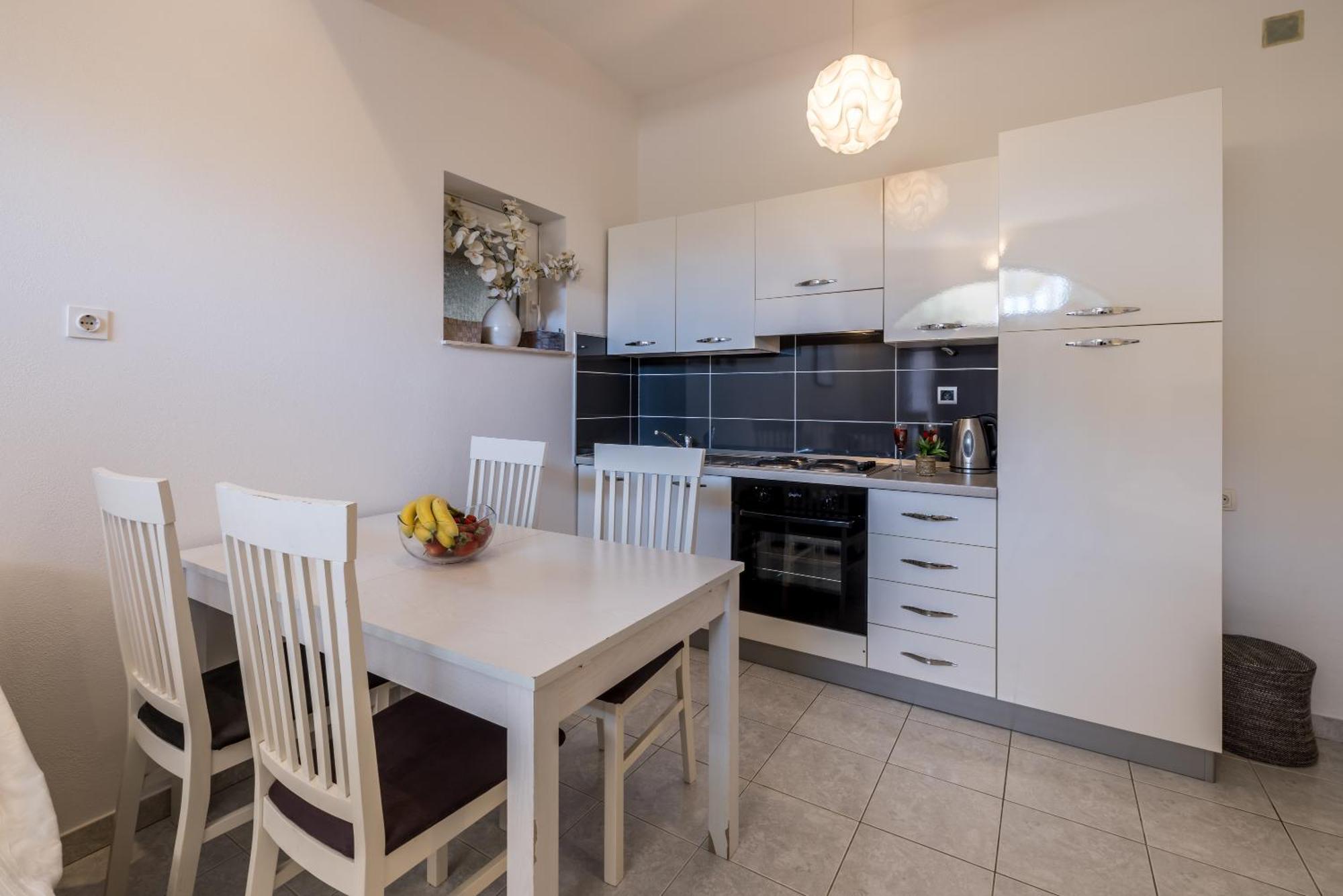 Holiday Home Krishto تروغير المظهر الخارجي الصورة