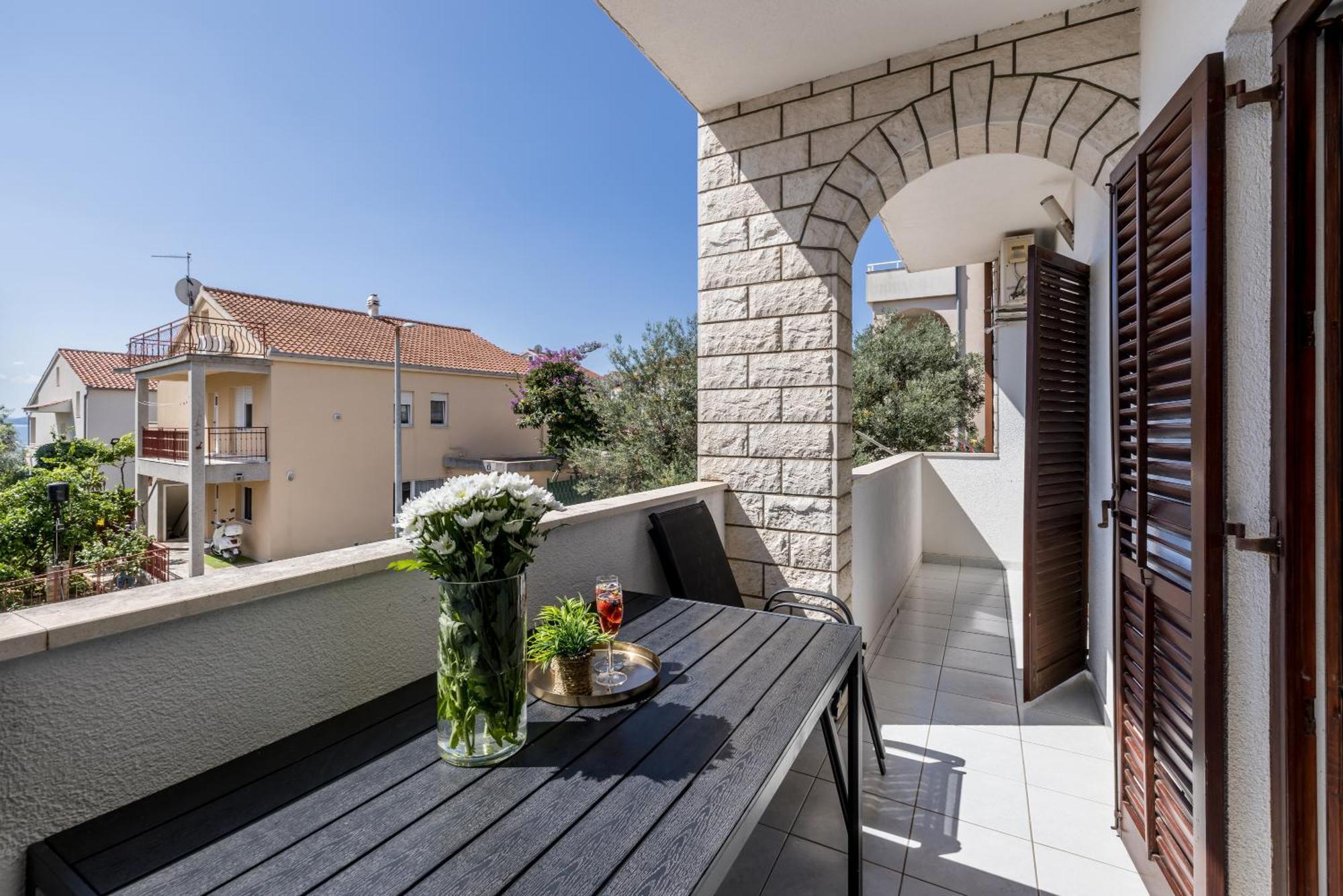 Holiday Home Krishto تروغير المظهر الخارجي الصورة