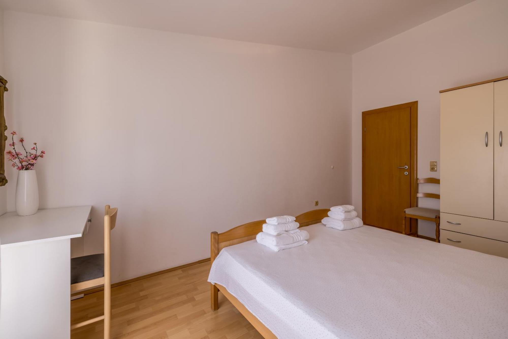 Holiday Home Krishto تروغير المظهر الخارجي الصورة